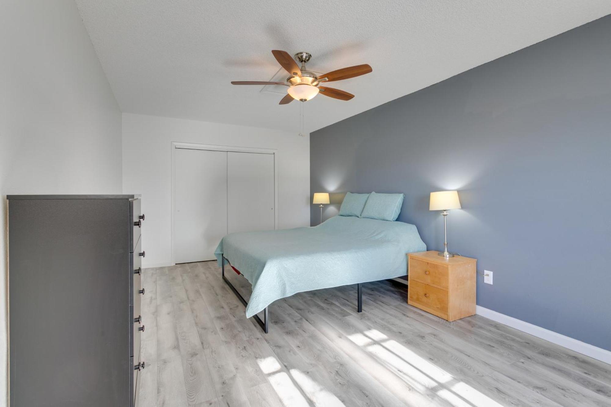 Convenient Colorado Horse Farm With Balcony! *